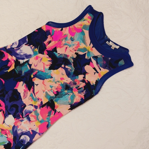 Floral sleeveless dress 💕 - Picture 1 of 4